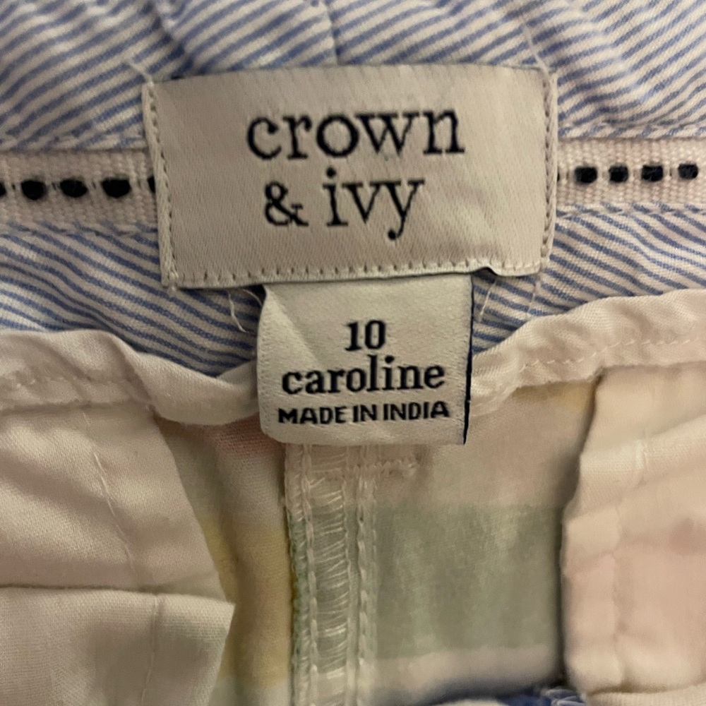 Crown & Ivy Caroline Classic Fit Twill Chino Shorts Multicolor Wave Print - 10 - Picture 7 of 8